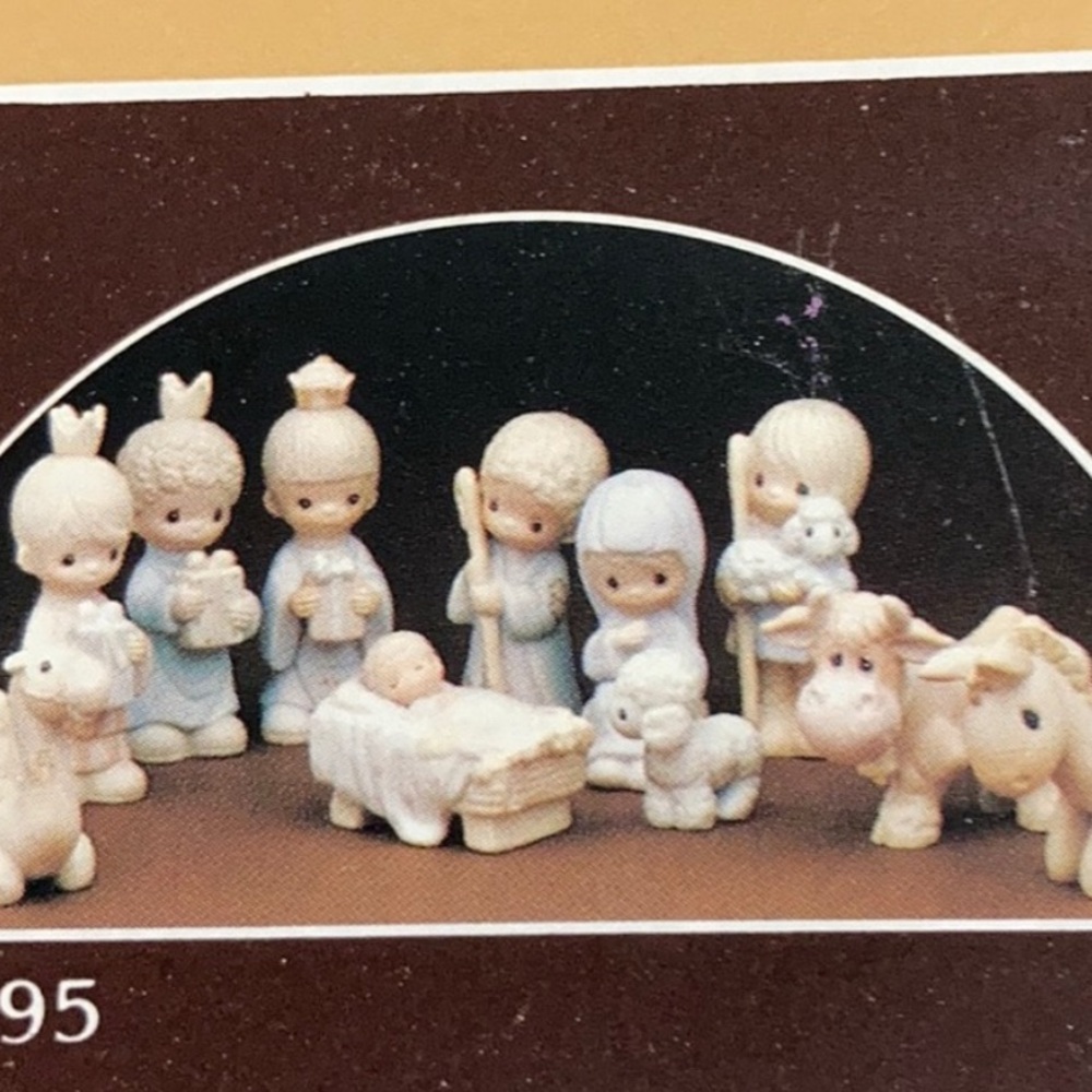 Precious Moments Miniature “Come let Adore Him” Nativity Set with Angel